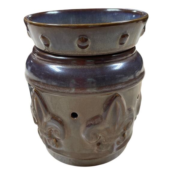 Scentsy Chateau Medium Size Warmer Fleur De Lis Design Used Tested Working - Picture 2 of 6